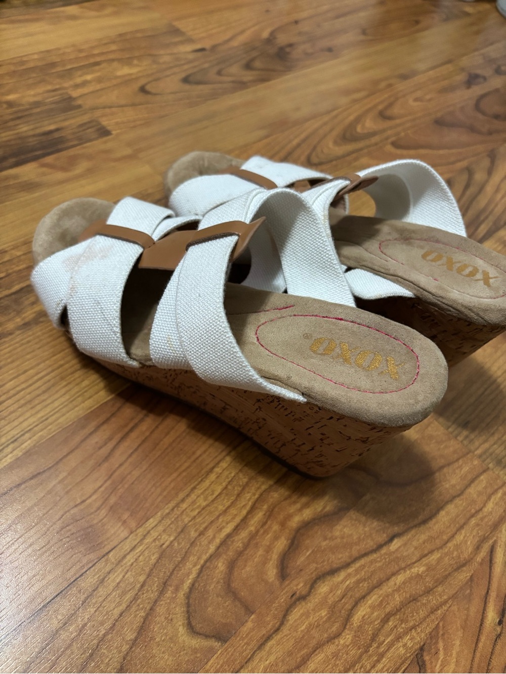 XOXO White Canvas Crisscross Cork Platform Wedge Sandals with Tan Accents - Picture 4 of 6